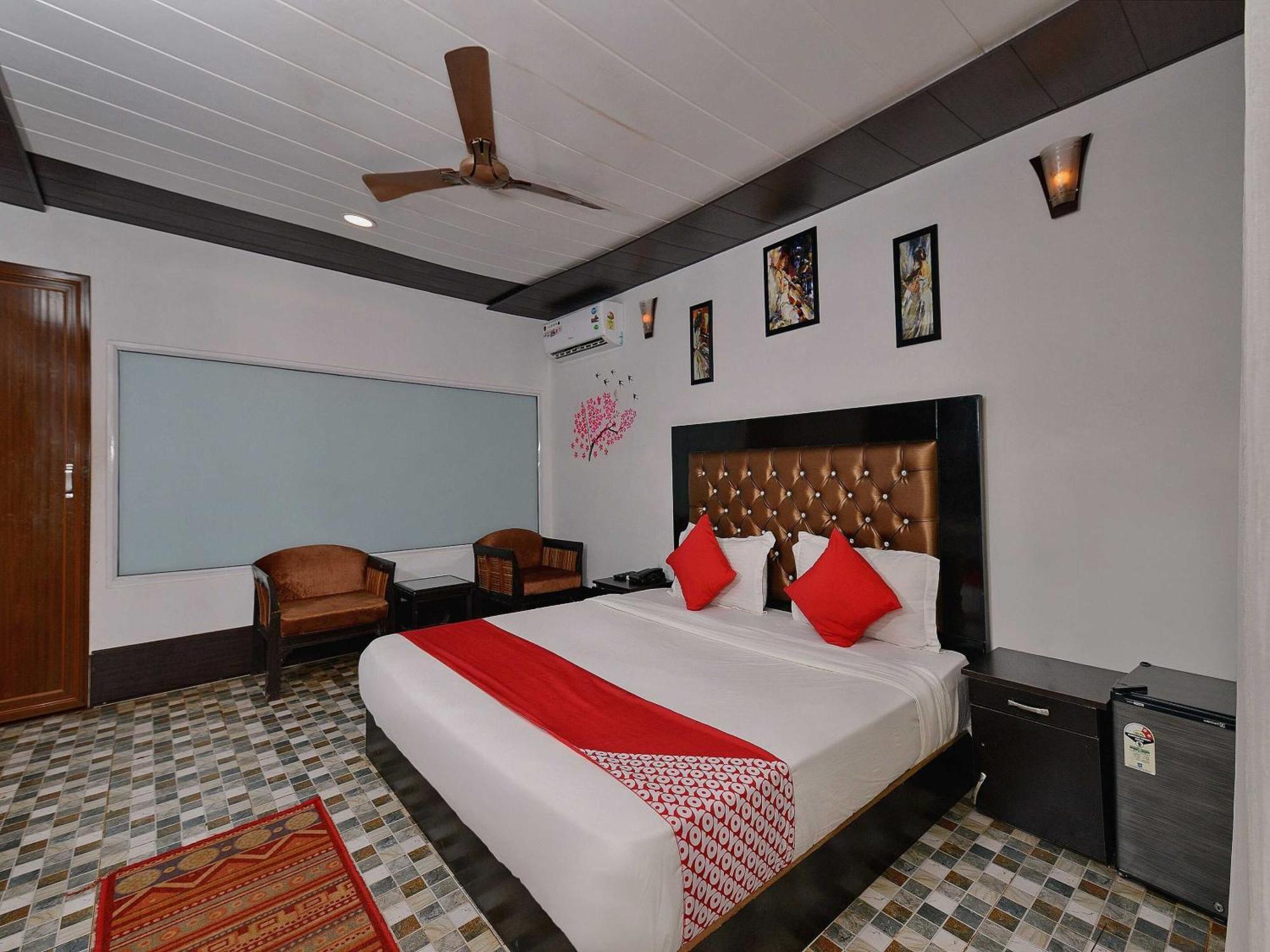 Collection O Retreat Morjim Resort Екстер'єр фото