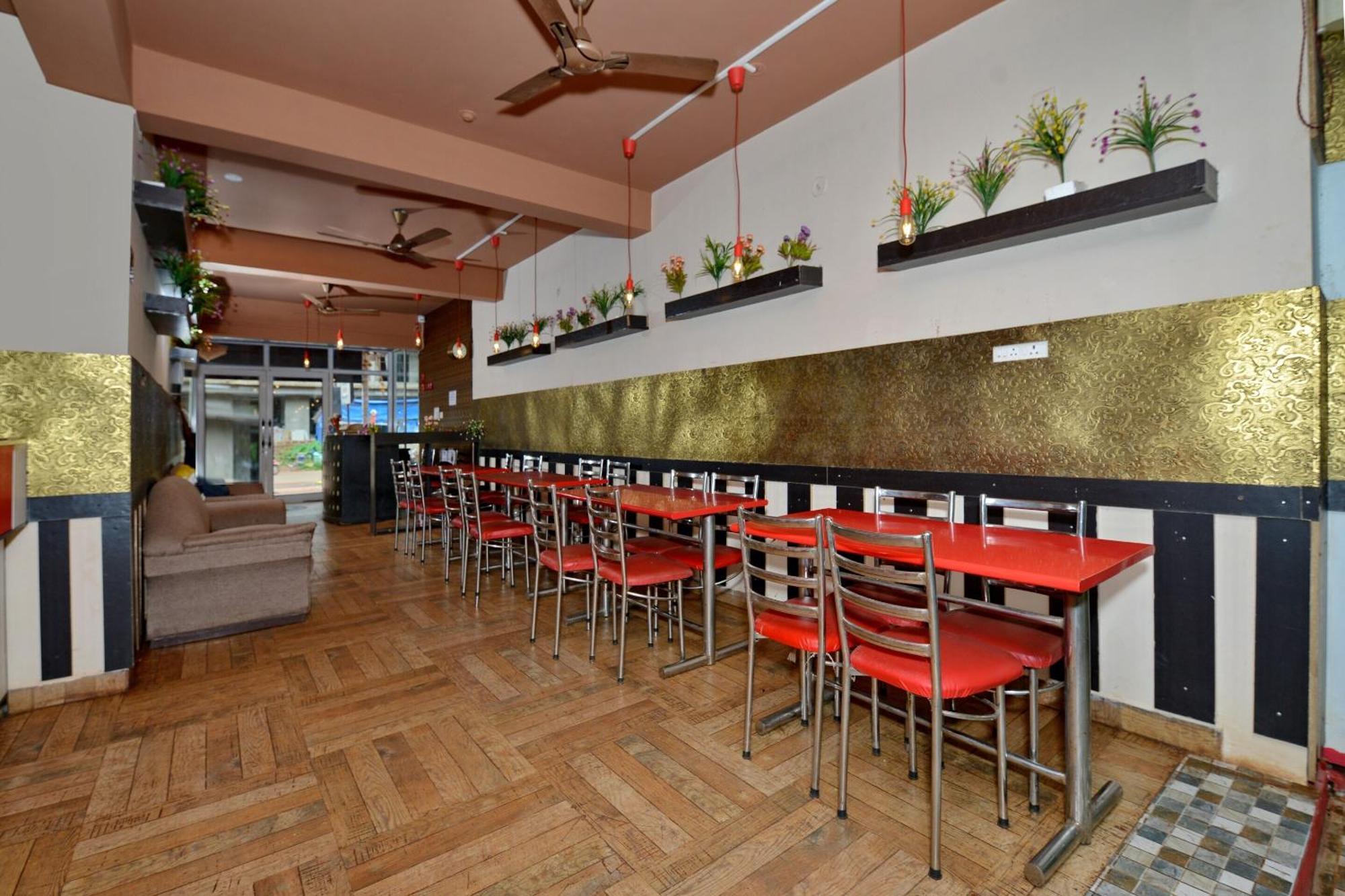Collection O Retreat Morjim Resort Екстер'єр фото