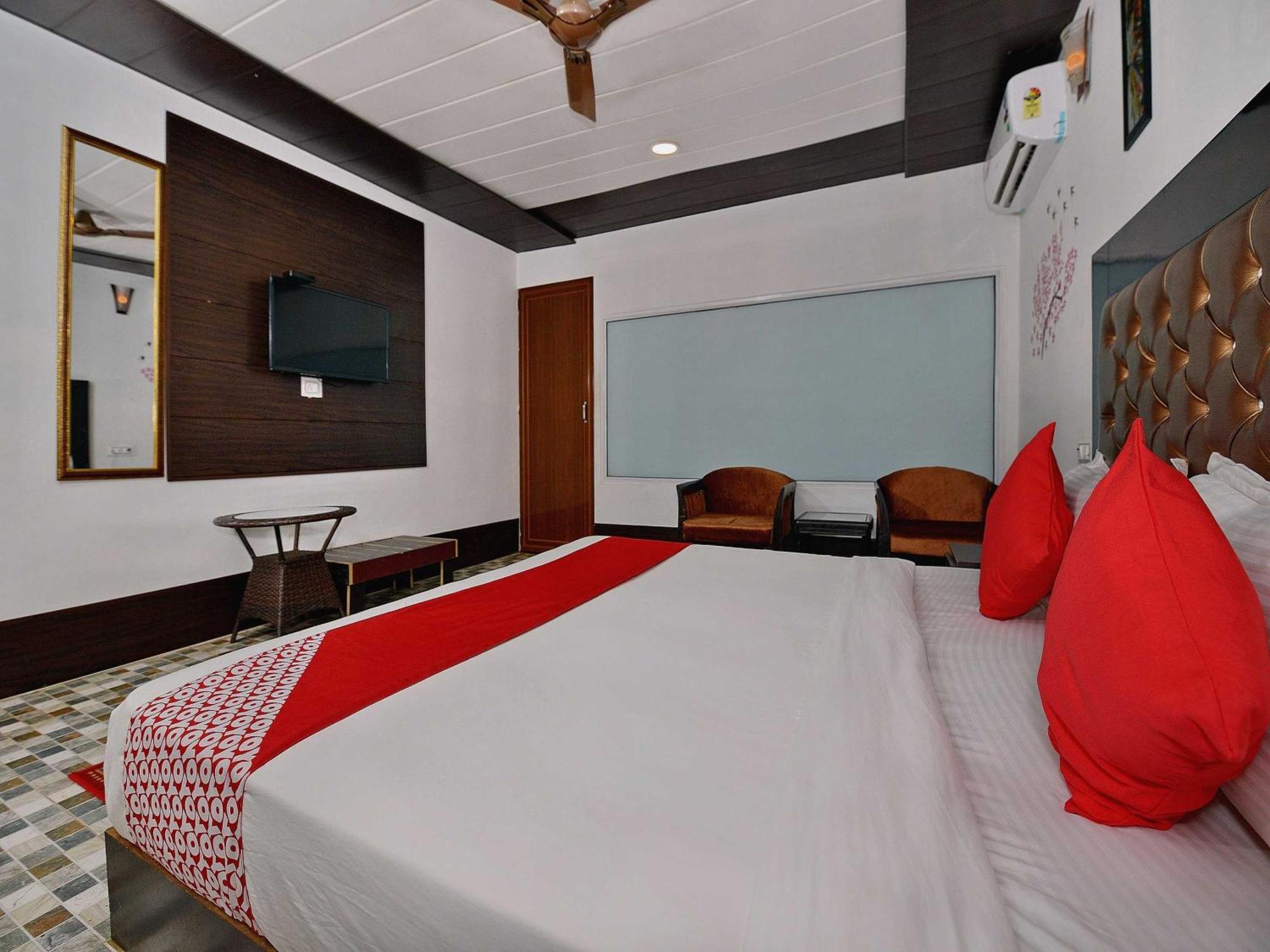 Collection O Retreat Morjim Resort Екстер'єр фото