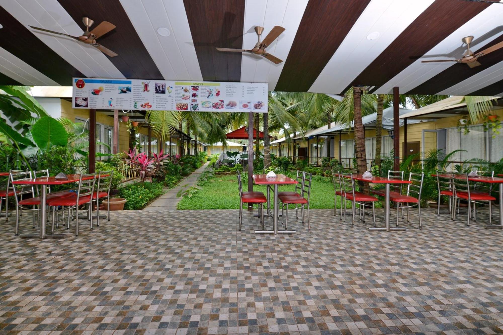 Collection O Retreat Morjim Resort Екстер'єр фото