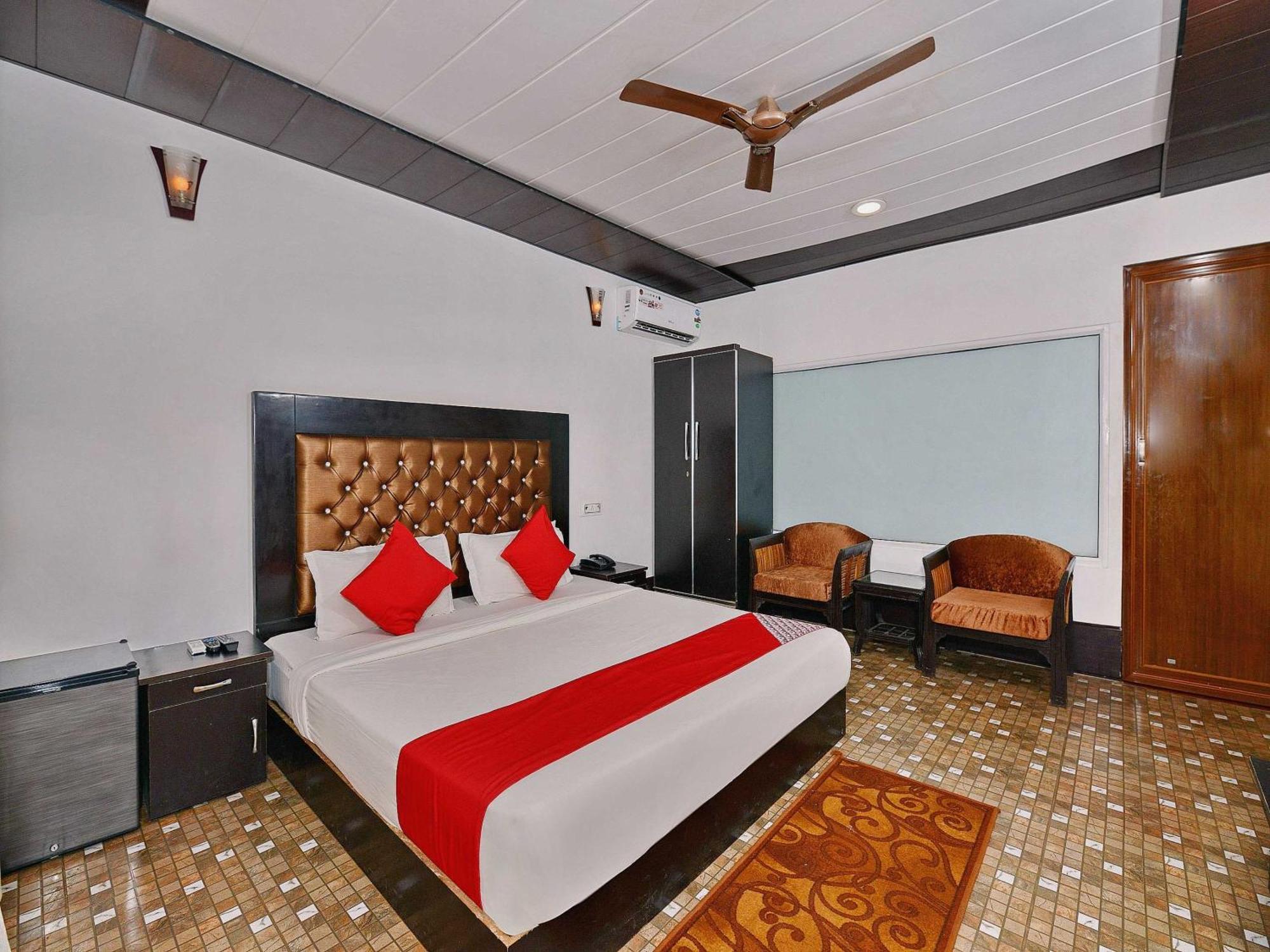 Collection O Retreat Morjim Resort Екстер'єр фото